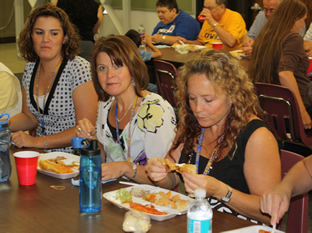 Hispanic Organization hosts lunch