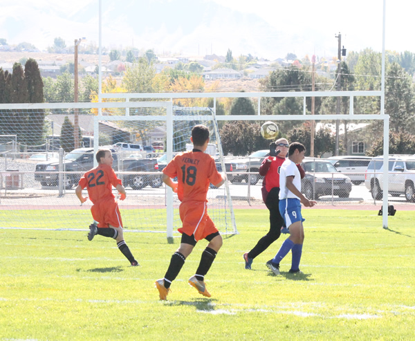 Varsity boy’s soccer upsets Fernley Vaqueros