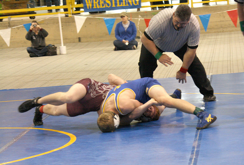 Alec Mayo goes for the pin./ Mickey Donovan• The Brand