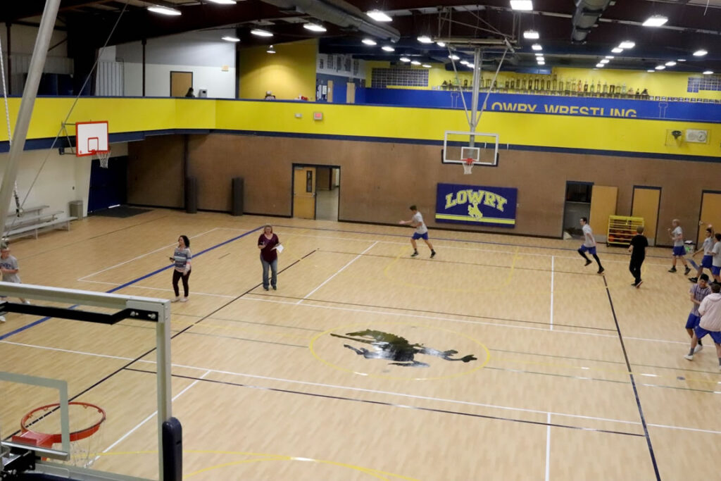 PE students make use of the new gym floor./Clarissa Olson • The Brand