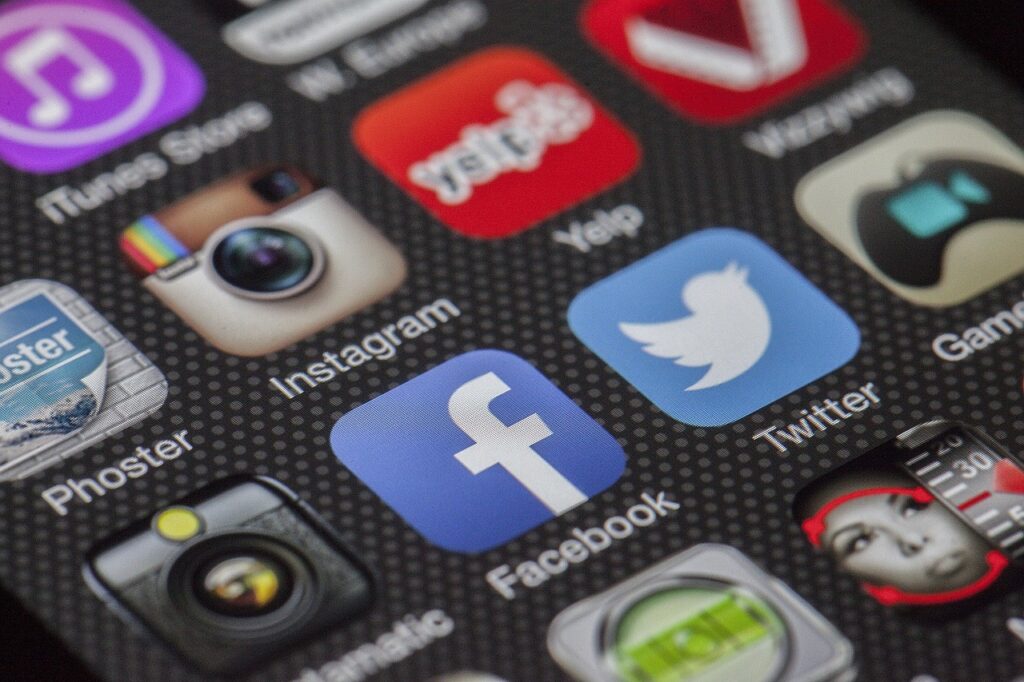 The variety of social media apps people use./ Courtesy • Pixabay