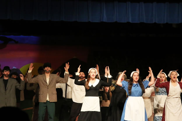 Drama presenting the start to their play. / Wyatte Sakurada • The Brand