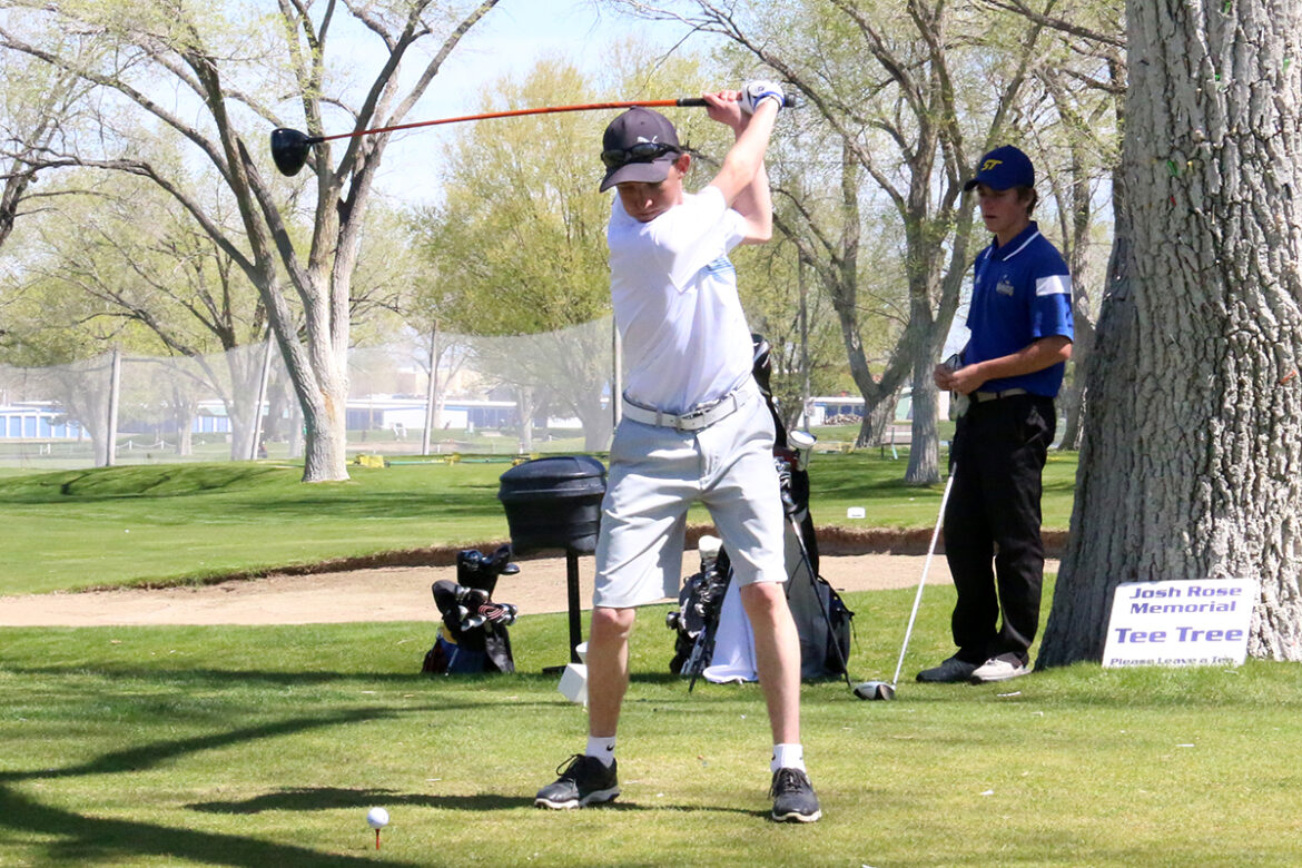 Golfers conclude regular season this week; state tournament May 14