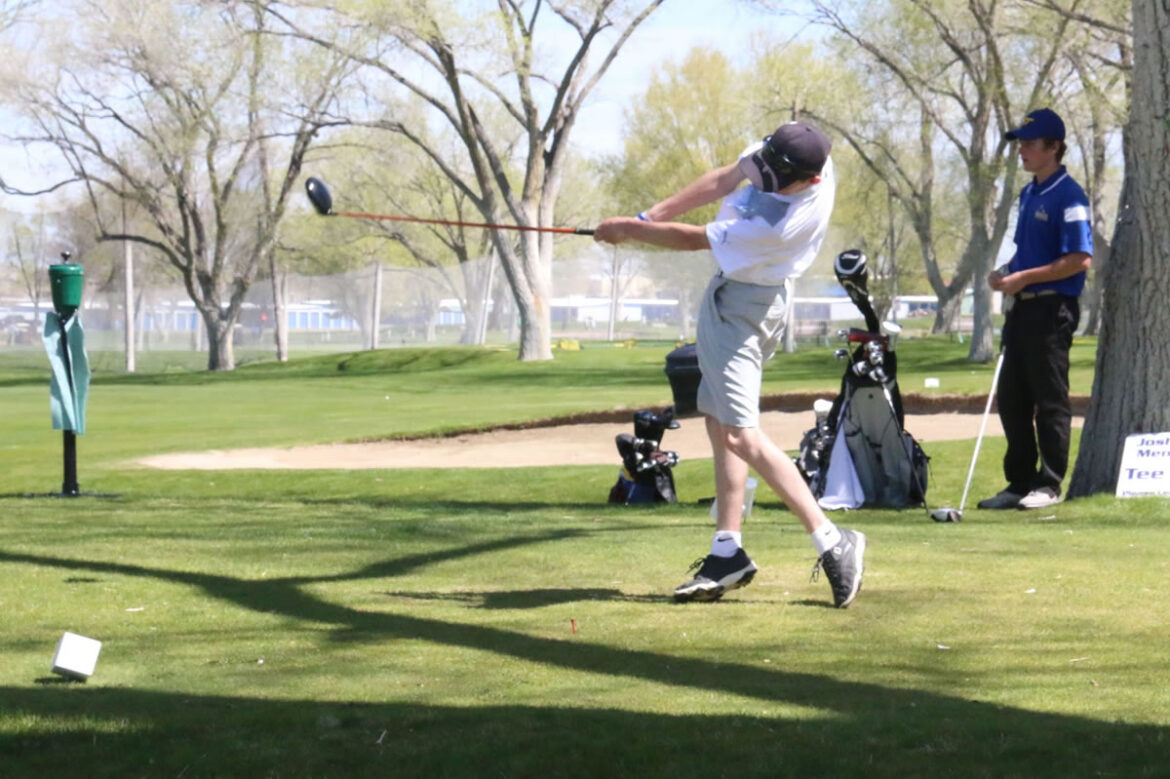 Boys golf head to state