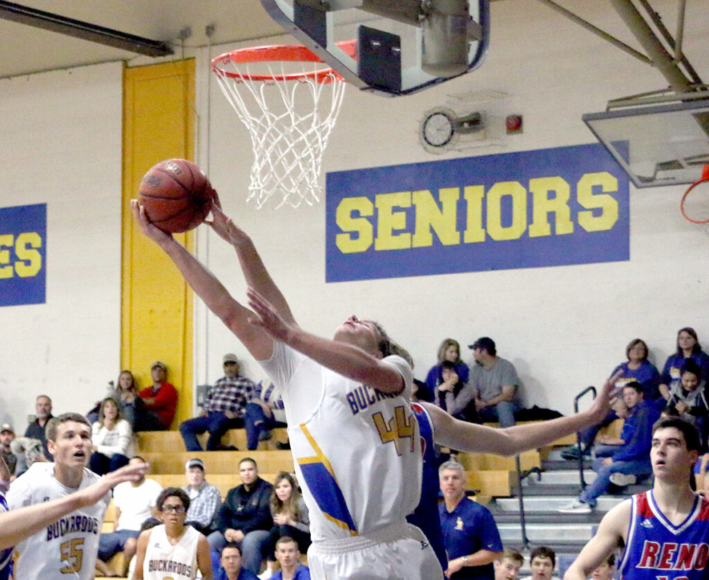 Kepa Bengochea dribbles up court./Peyton Capellen • The Brand