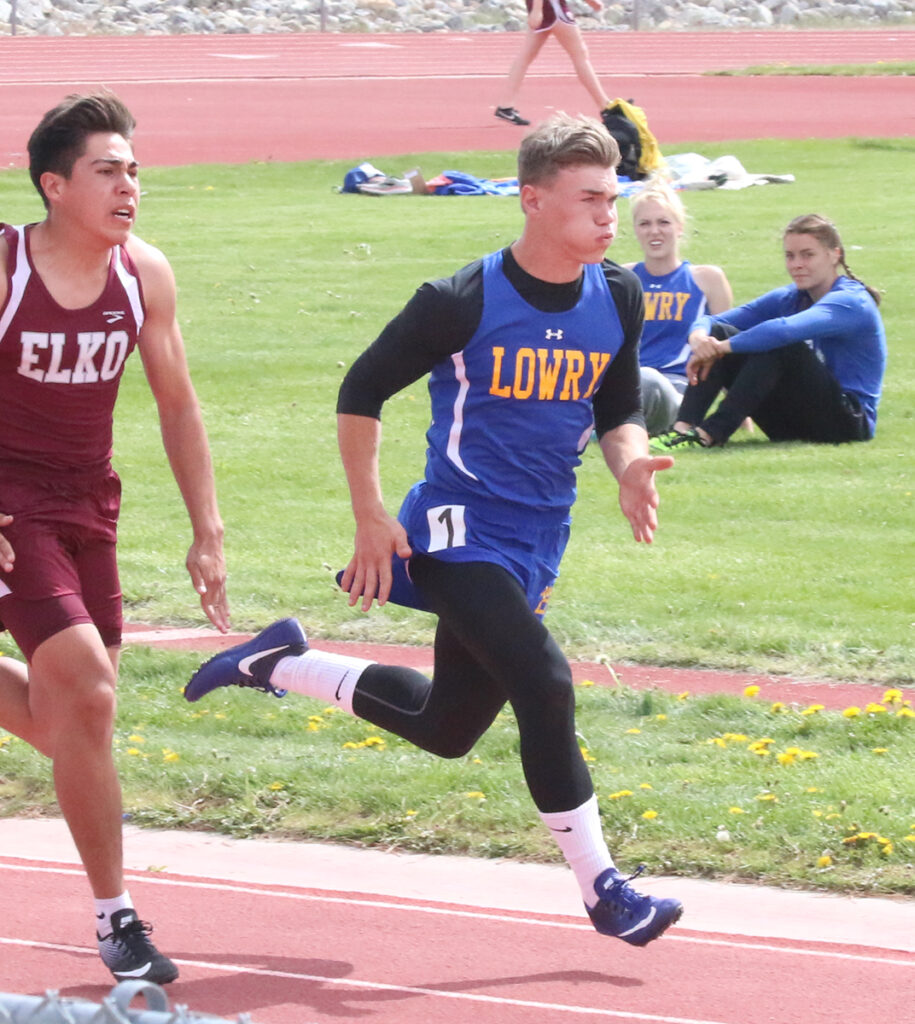 Jacob Frazier leading in his heat./Clarissa Olson • The Brand