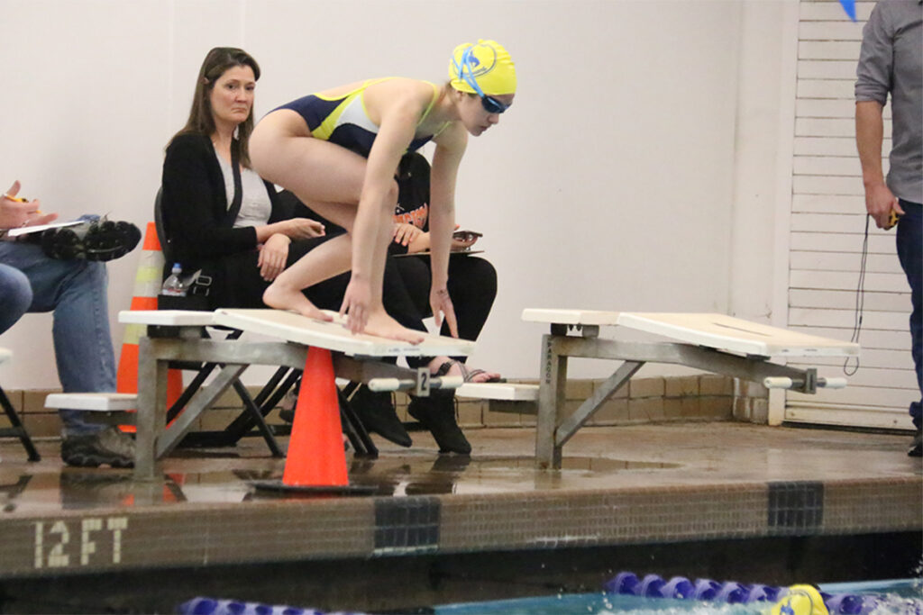 Ale Ibarra gets ready for a relay dive./Halle Sullivan • The Brand
