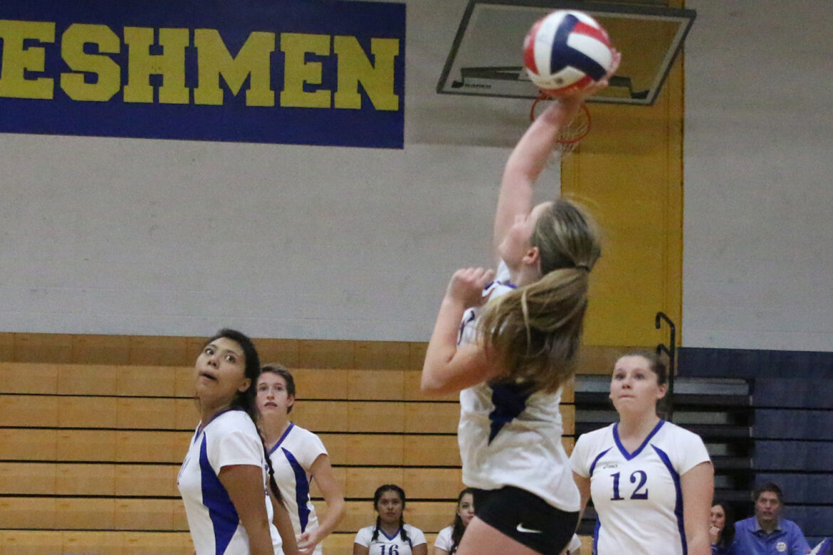 Frosh Volleyball falls to Fernley and Fallon