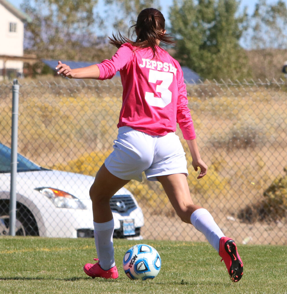 Kenadee Jeppsen gets set for a shot./Dylan Kalkoske • The Brand