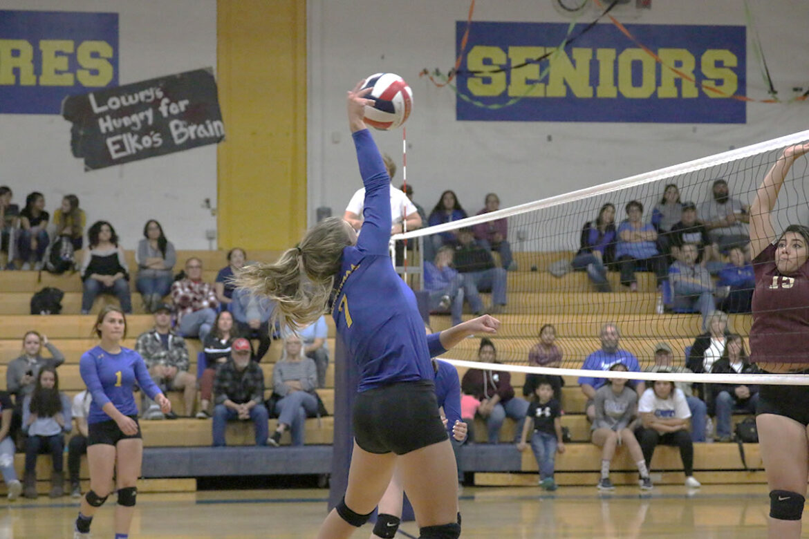 Lady Bucks derail Railroaders