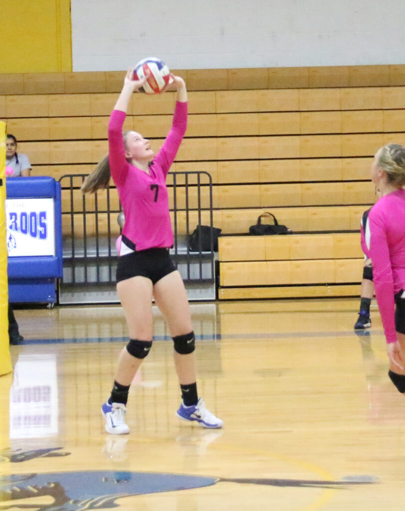 Jadyn Eastman sets the ball./Victor Castaneda • The Brand