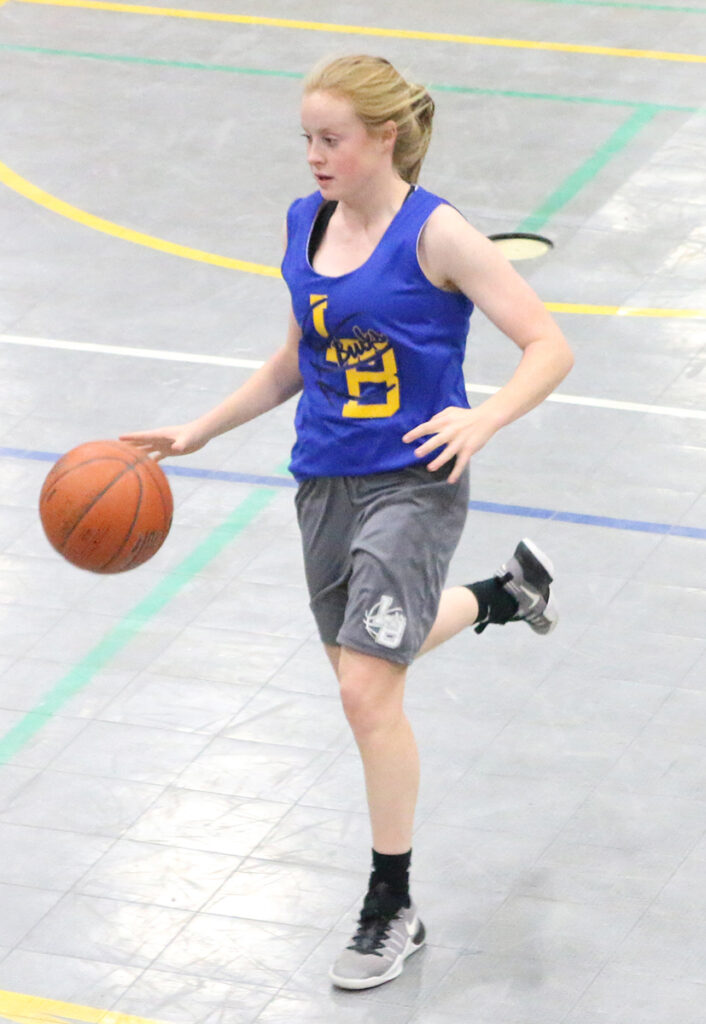 Macy Munroe./Ron Espinola • The Brand