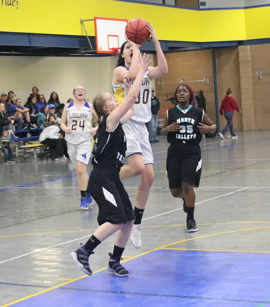 Emika Viscarra puts a shot up./Ron Espinola • The Brand